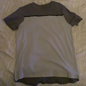 Express elongated gray t-shirt